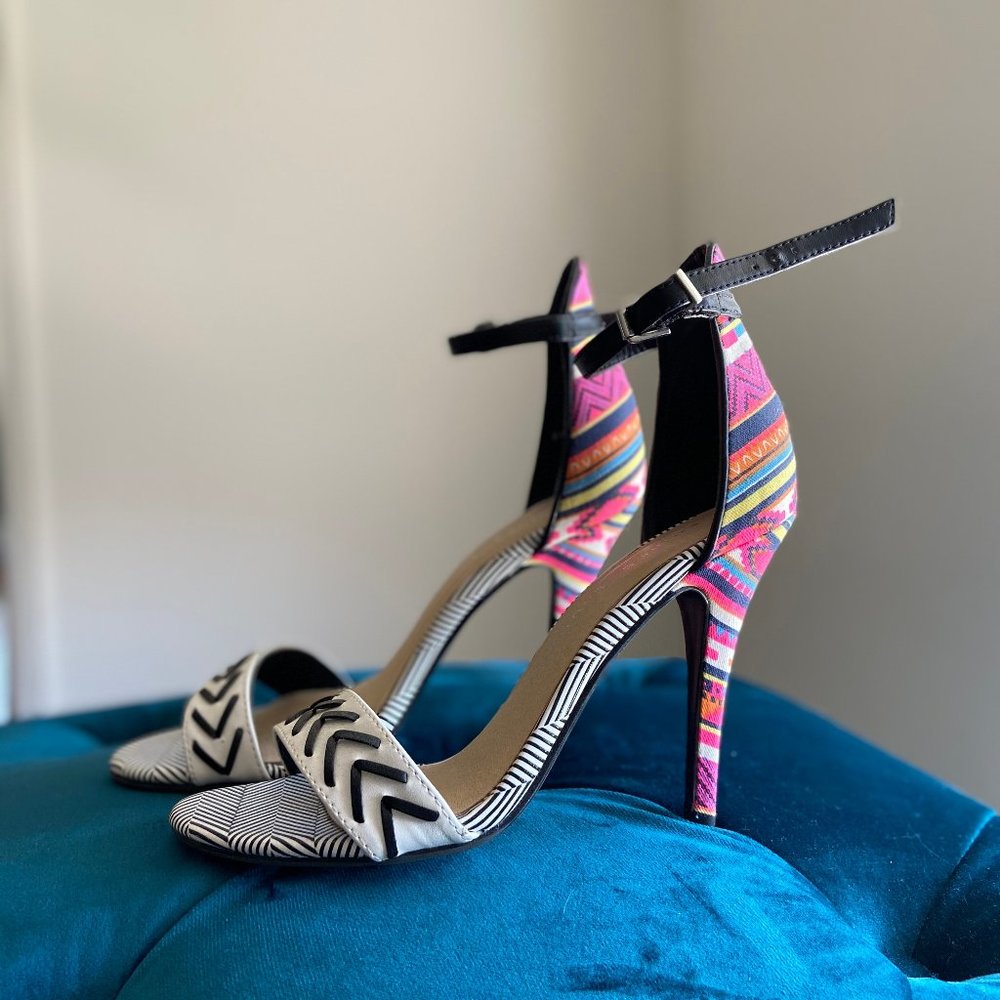 Chinese Laundry Z Lovely Holiday 7.5 heels